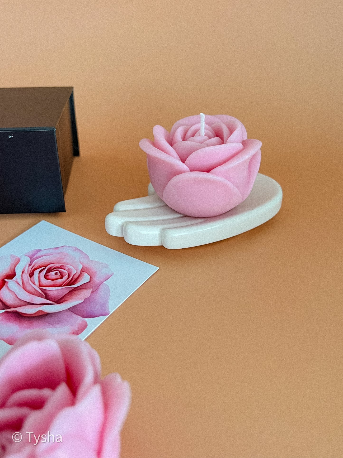 Pink Set of 2 Flowers Candles + stand