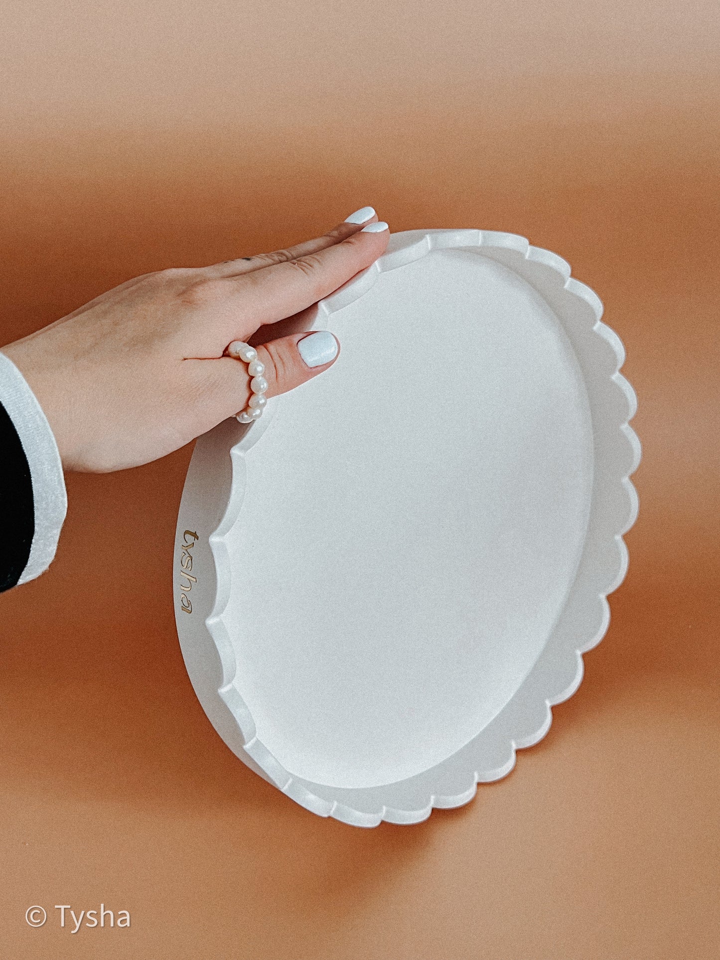 Big Round Tray KVITKA