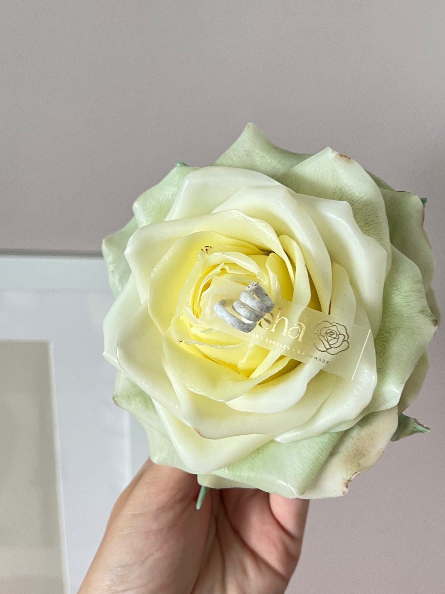 ROSE Candle realistic