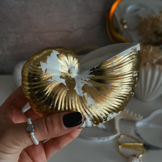 Nautilus Scented Candle MUSHLY Gold patal
