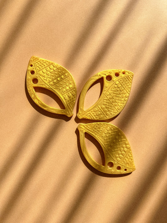 Gold Mehendy Leaf Teether