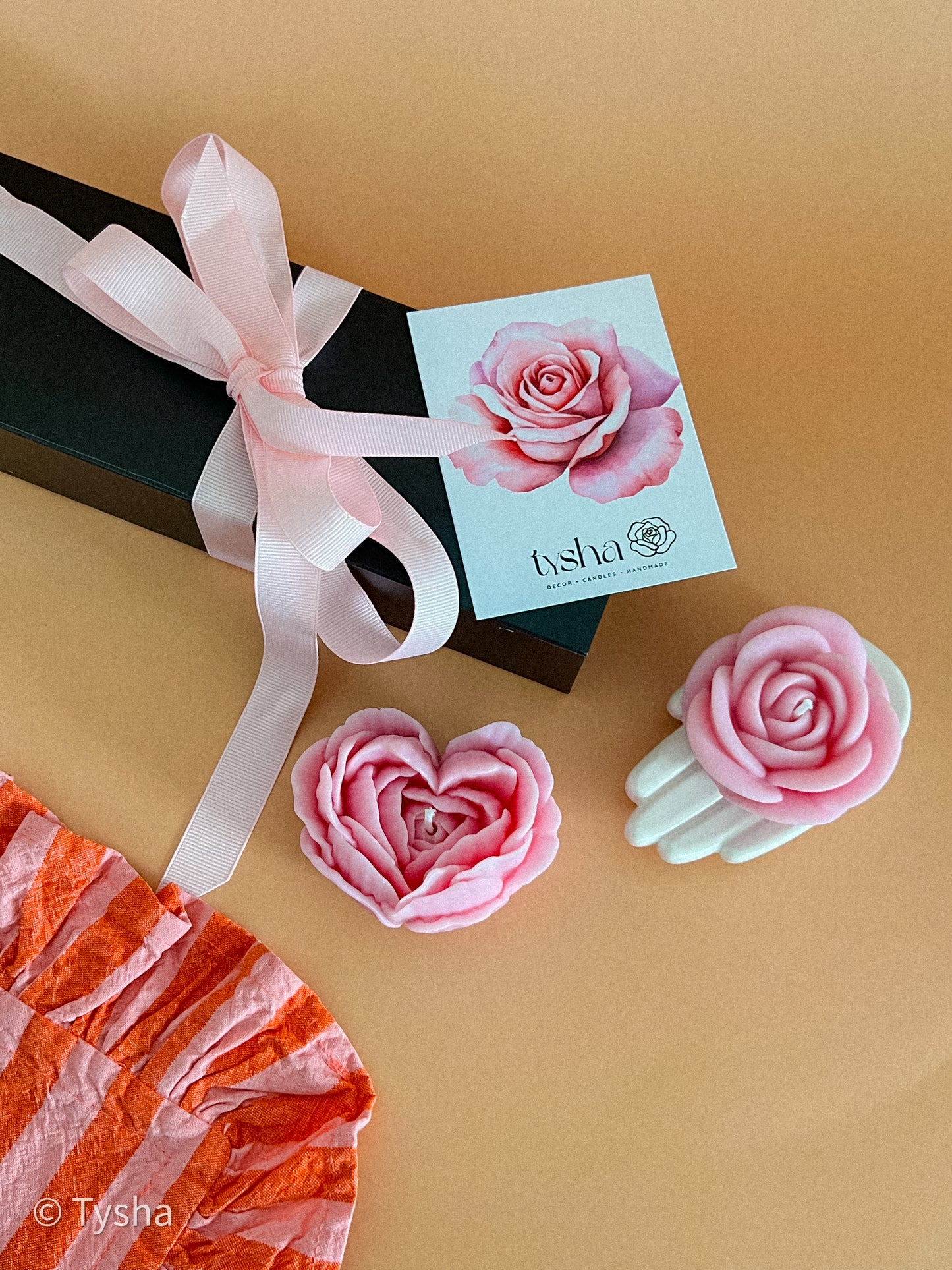 Pink Set of 2 Flowers Candles + stand