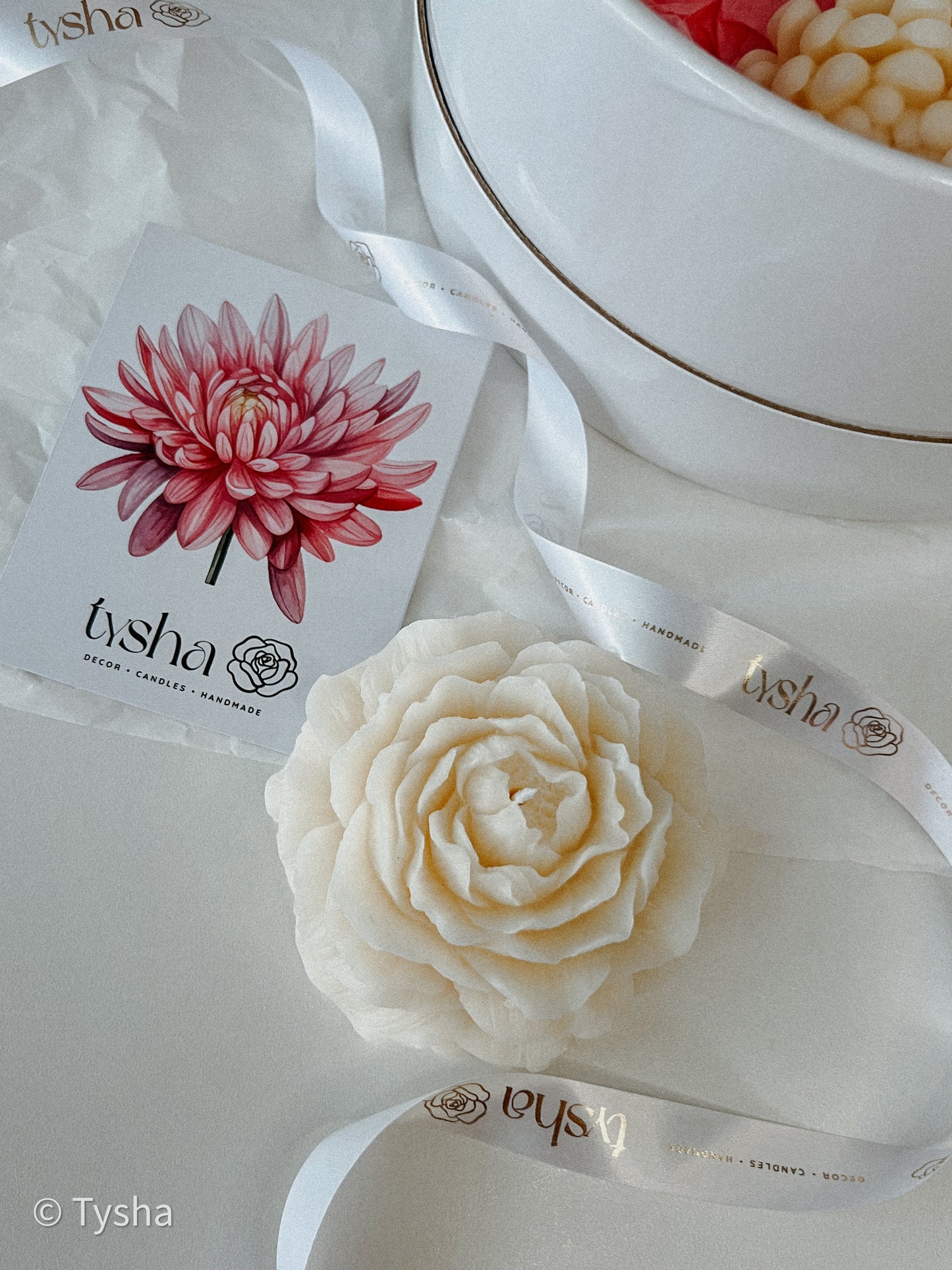 Set of Flowers Candles in a Gift Box