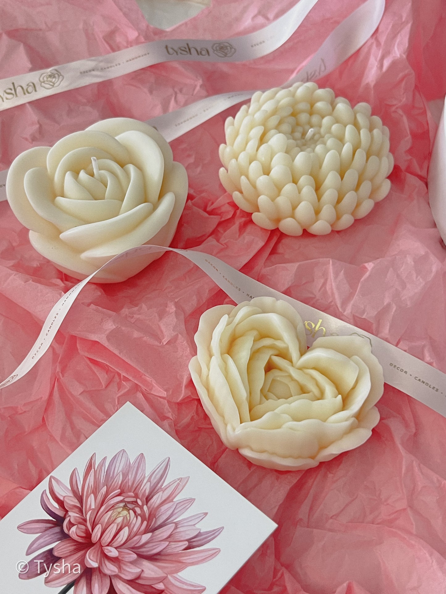 Set of Flowers Candles in a Gift Box